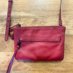 Vince Camuto leather strap crossbody bag in red